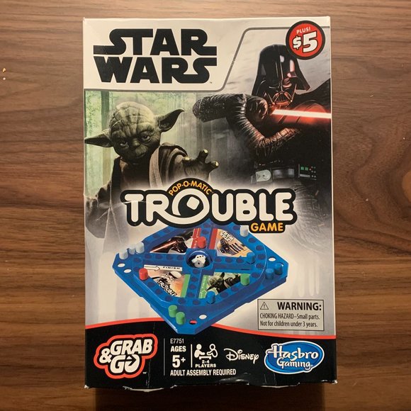 Hasbro TROUBLE! Star Wars Pop-O-Matic Travel Board Game. - Picture 2 of 7
